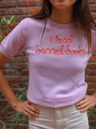 "i read banned books" Short Sleeve  Donation10p Lilac XS 
